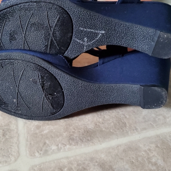 Dress shoes - Picture 3 of 7